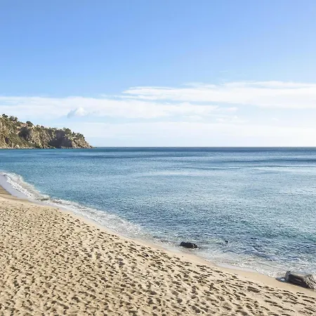 2 Bedroom Beautiful Apartment In Badolato * Badolato Marina